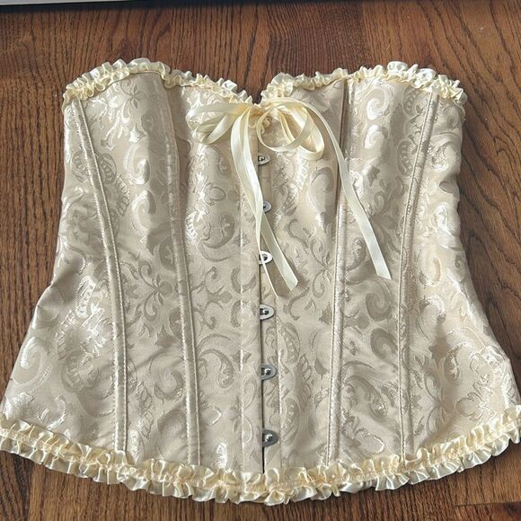 Cream Colored Ruffle Corset Size Medium - Picture 1 of 3